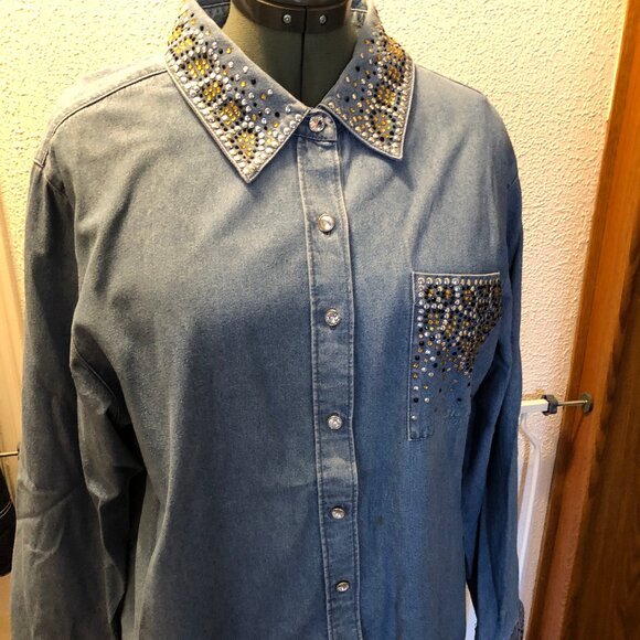 Quacker Factory Women's Denim Studded Shirt - Picture 1 of 9